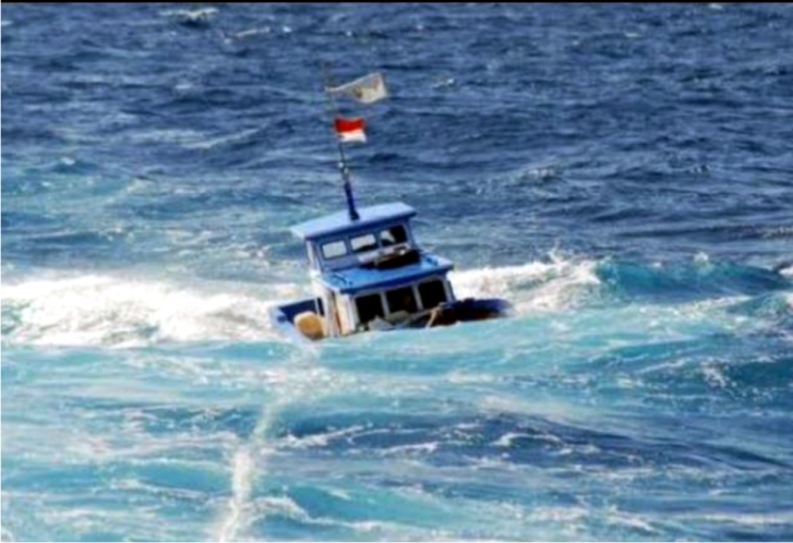Kapal Pencari Ikan Kecelakaan di Perairan Wakatobi