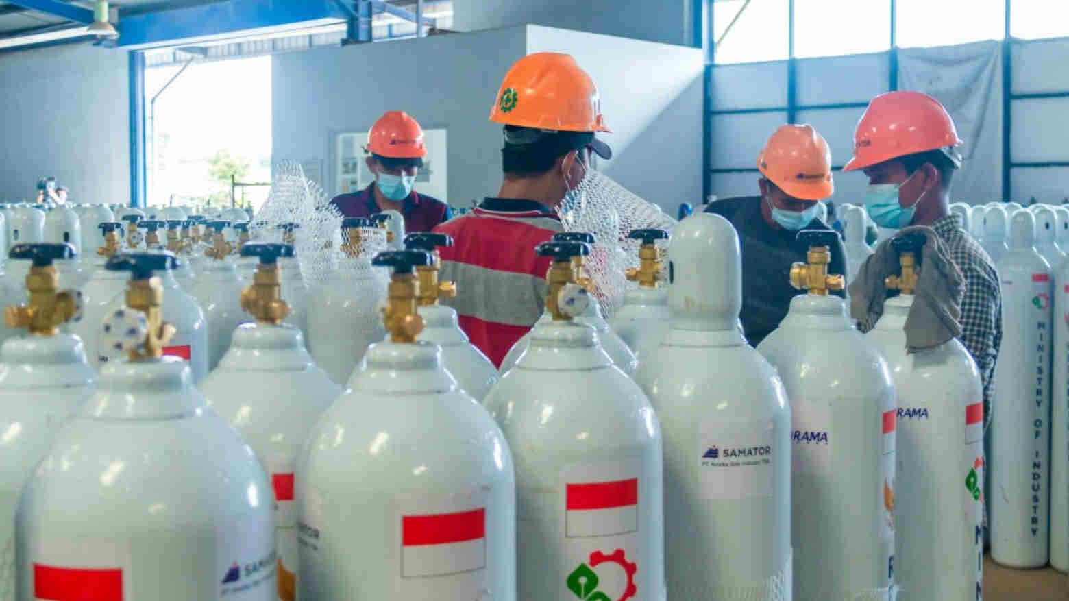 Penuhi Ketersedian Oksigen bagi Pasien COVID-19, Jokowi Tinjau PT Aneka Gas Industri