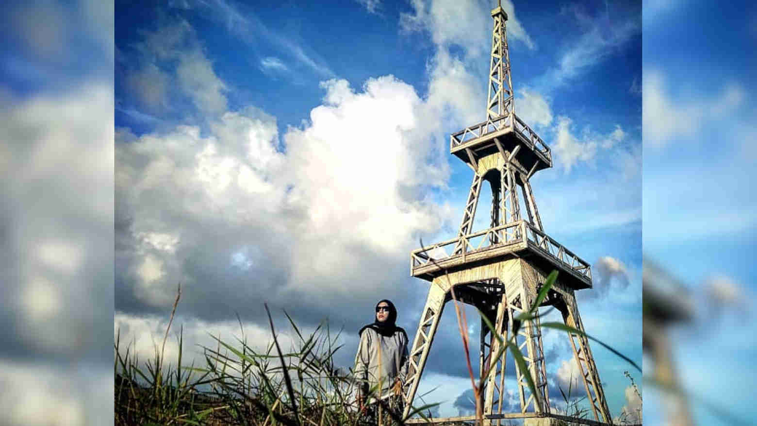 Tak Perlu ke Paris, Wakatobi Punya Replika Menara Eiffel dari Bambu