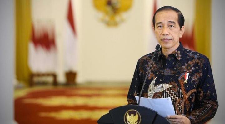 Jokowi Perpanjang PPKM Level 4