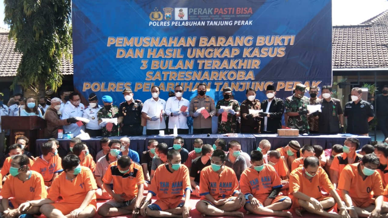 Operasi Tiga Bulan, Polres Pelabuhan Tanjung Perak Musnahkah Sabu Senilai Rp 6,5 Miliar