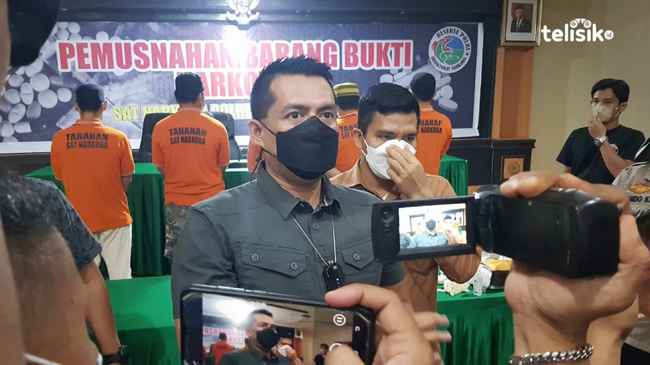 Sabu Dalam Bohlam Lampu Diamankan Satnarkoba Polrestabes Makassar