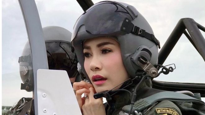 Cantiknya Selir Raja Thailand yang Ternyata Seorang Pilot, Tapi Tukang Selingkuh?
