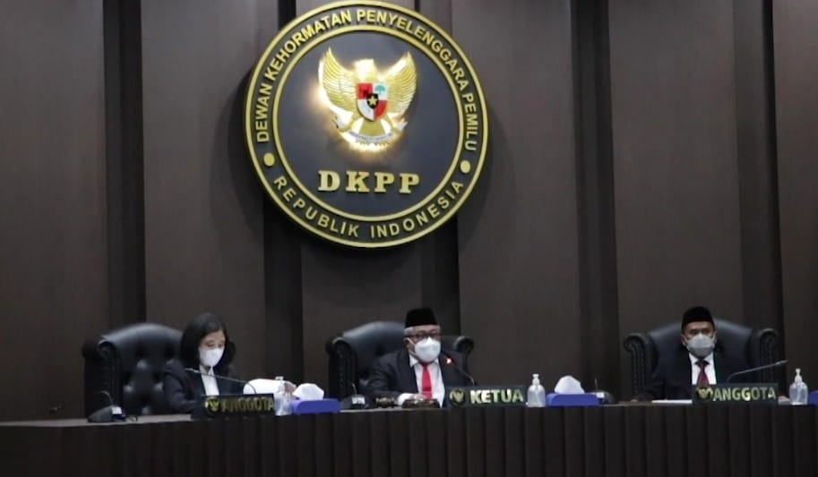 DKPP Beri Sanksi Peringatan Keras pada Ketua Bawaslu Kabupaten Dompu