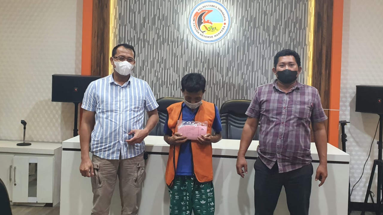 Beli Sabu Rp 10 Juta, Pengedar Narkoba di Surabaya Dibekuk Polisi
