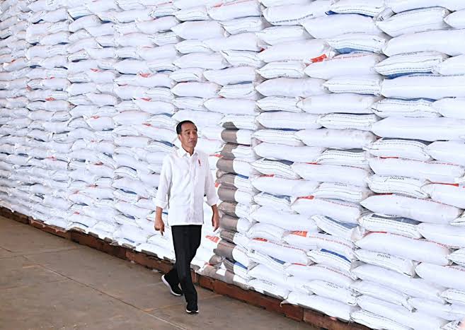 Tak Impor Beras 3 Tahun, Jokowi: Produksi Petani Harus Ditingkatkan