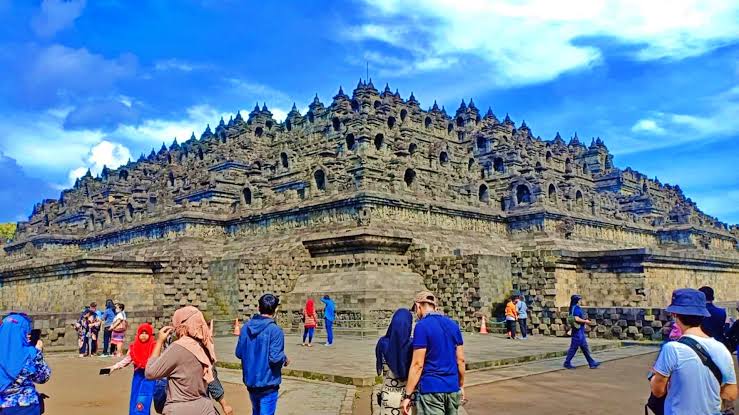 Harga Tiket Masuk Candi Borobudur Direncanakan Naik Rp 750 Ribu