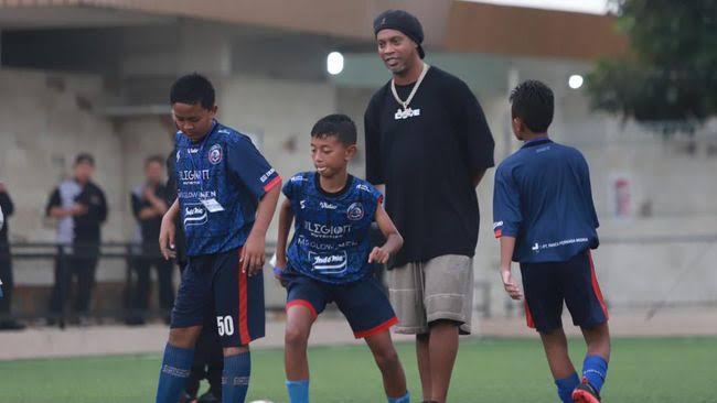 Optimis Sepakbola Indonesia Bakal Maju, Ini Kata Ronaldinho