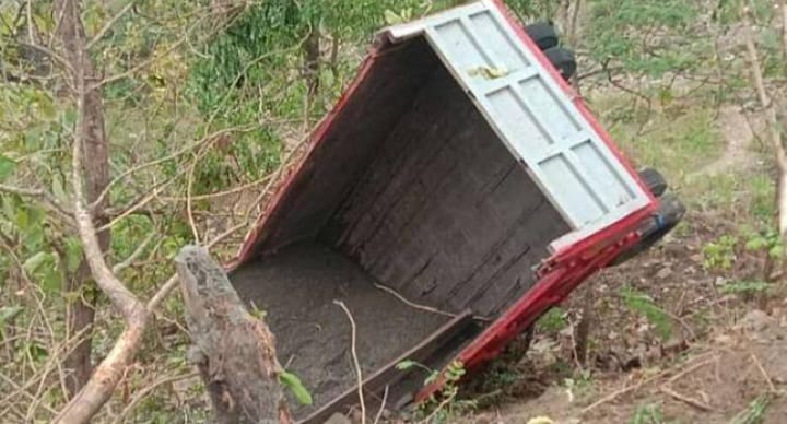 Rem Blong, Dump Truck Ini Terjun Bebas dan Tewaskan 9 Orang