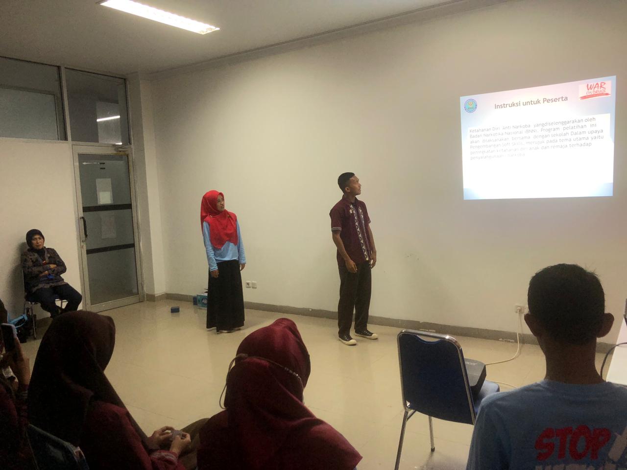 BNNP Sulawesi Tenggara Beri Pelatihan ke Guru dan Pelajar SMAN 4 Kendari