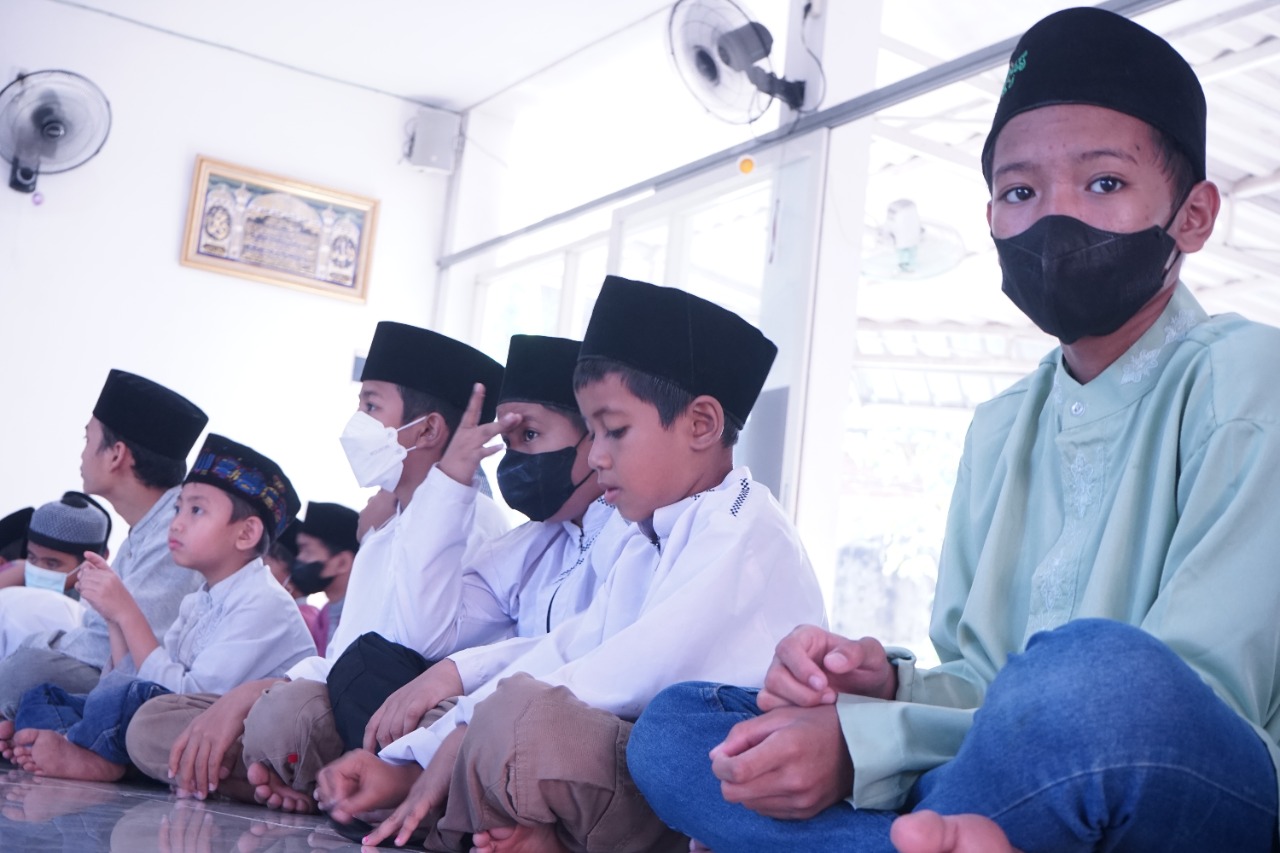 Gelar Doa Bersama Yatim Piatu, KPU Jawa Timur Target Pemilu 2024 Lancar