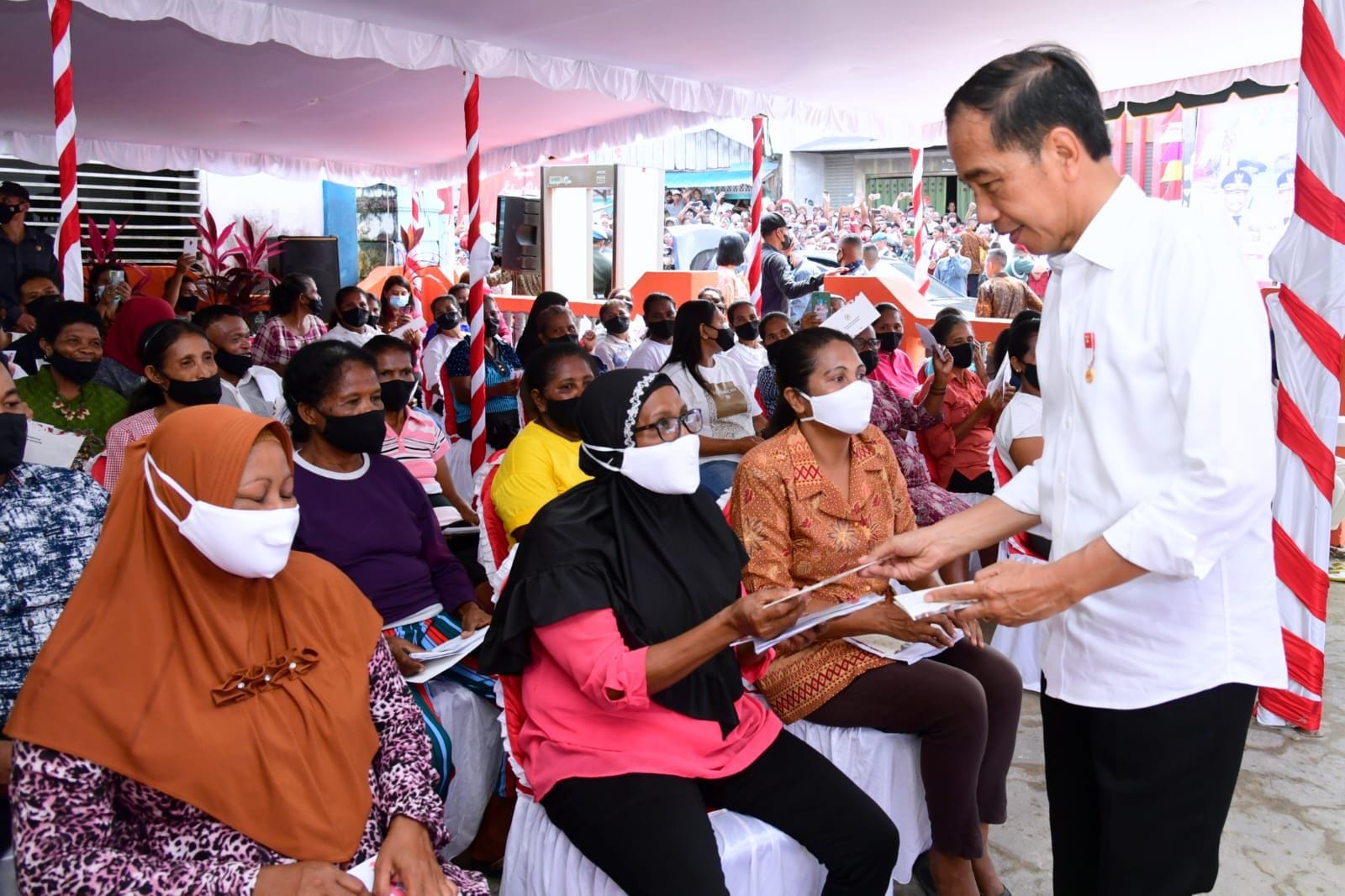 Jokowi Tebar BLT di Sulawesi Tenggara Besok, Anak SBY Beri Sindiran