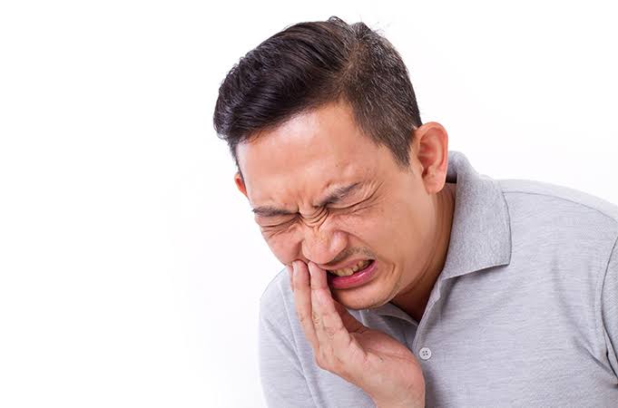 7 Obat Alami Ini Ampuh Atasi Sakit Gigi Berlubang