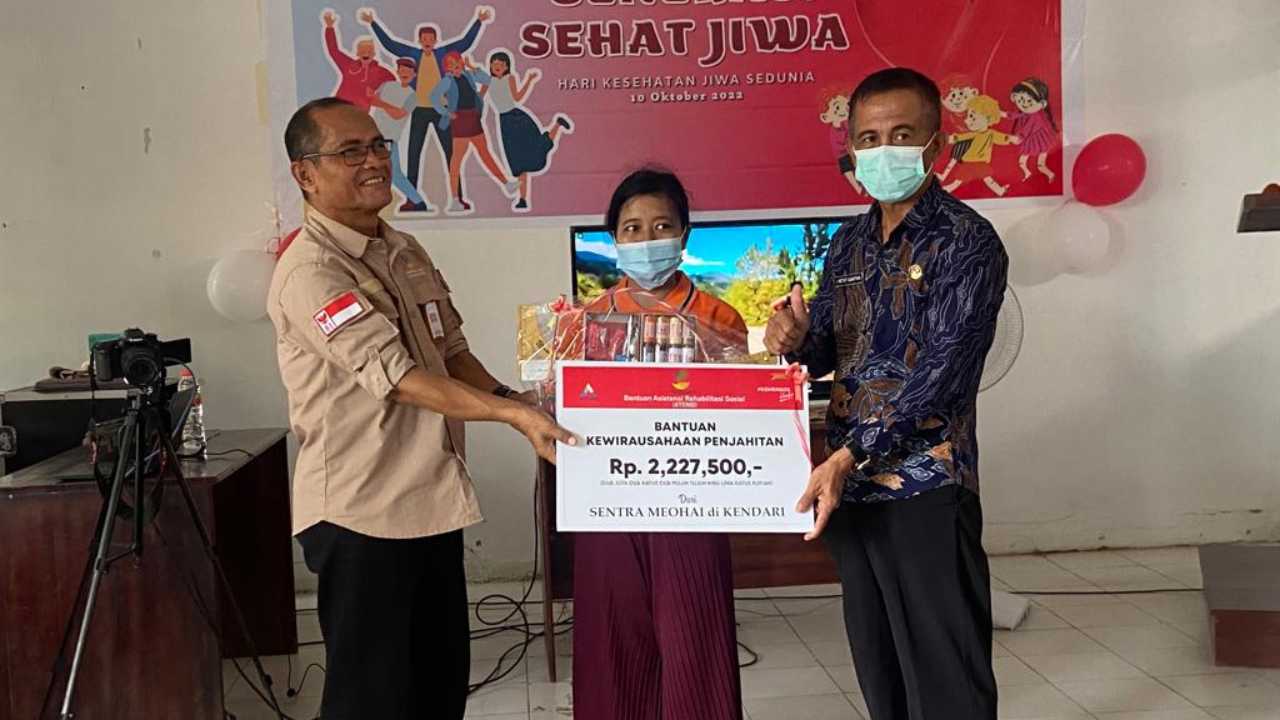 HKJS 2022, Sentra Meohai Kendari Beri Bantuan ATENSI Kepada 30 ODGJ di RS Jiwa Sulawesi Tenggara