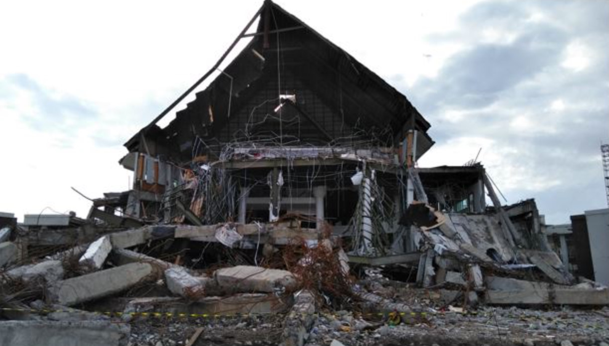 Gempa M 5,6 Guncang Jakarta dan Sekitarnya, Rumah Roboh hingga Jalur Terputus