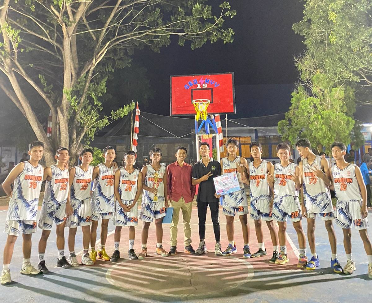 Tim Basket SMAN 2 Kendari Runner Up Smansa Cup 3 Sulawesi Tenggara