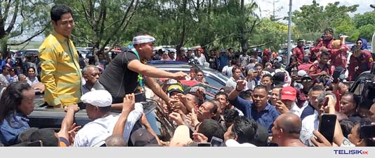 Ribuan Massa Jemput Umar Samiun  di Baubau