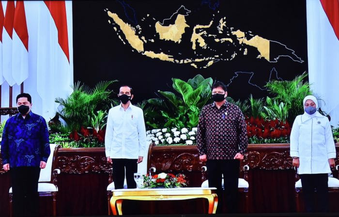 Presiden Jokowi Luncurkan Rp 2,4 Juta Bantuan untuk Buruh