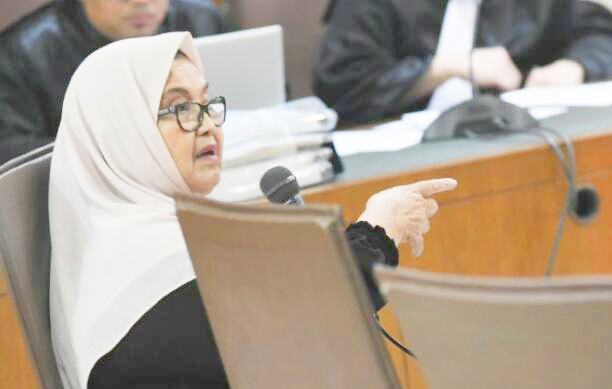 Eks Menkes Siti Fadillah Bebas dari Rutan Pondok Bambu