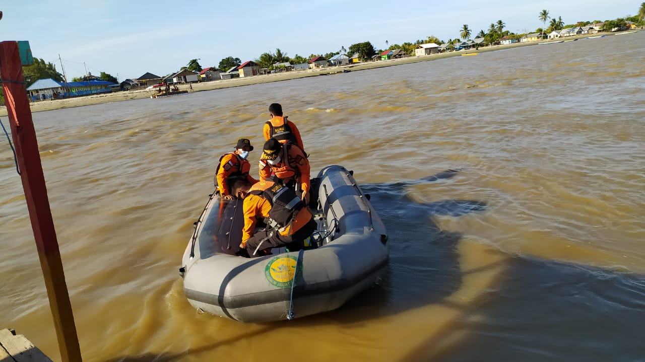 Surveior Kapal Dikabarkan Tenggelam di Dermaga PT VDNI