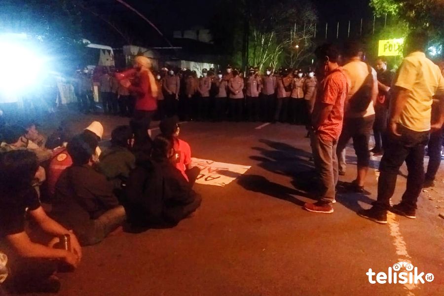 Tiga Rekannya Ditangkap Polisi, Polrestabes Medan Didemo