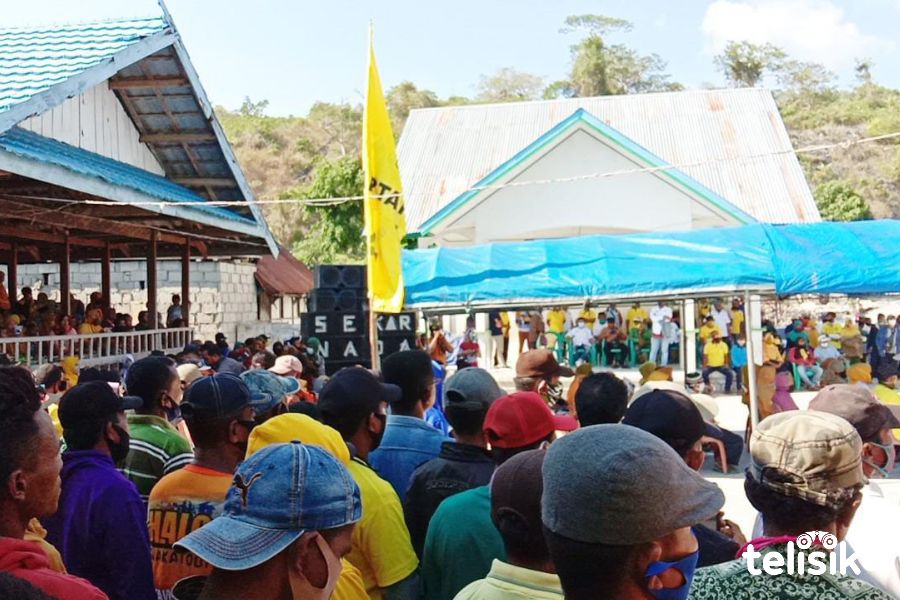 Ratusan Warga Padati Kampanye Paslon HALO di Desa Oihu Pulau Binongko