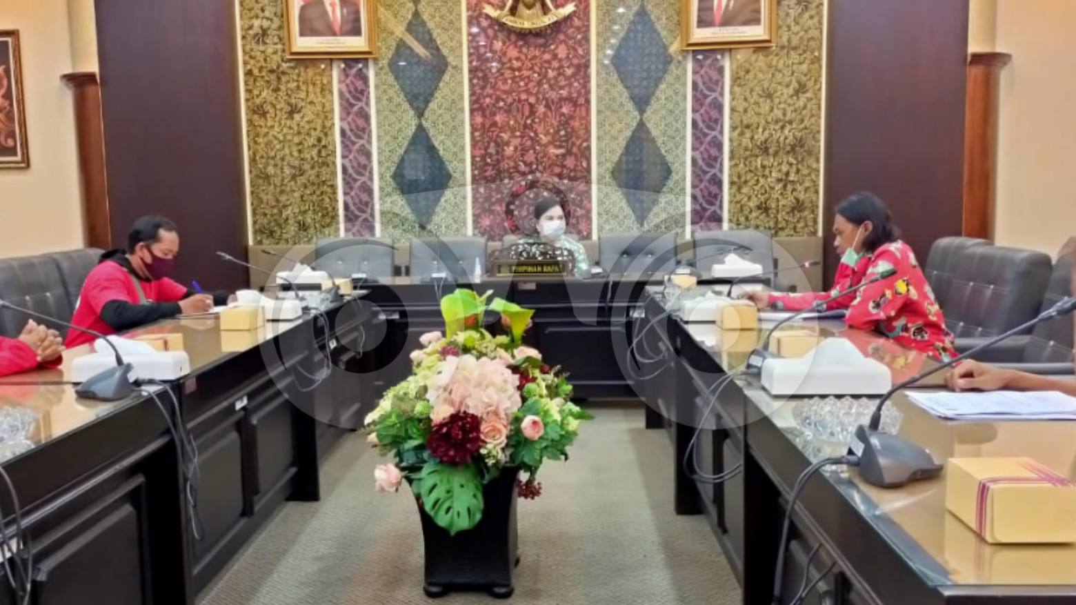 Buruh di Surabaya Keluhkan Upah Tak Sesuai UMK ke Dewan Jatim