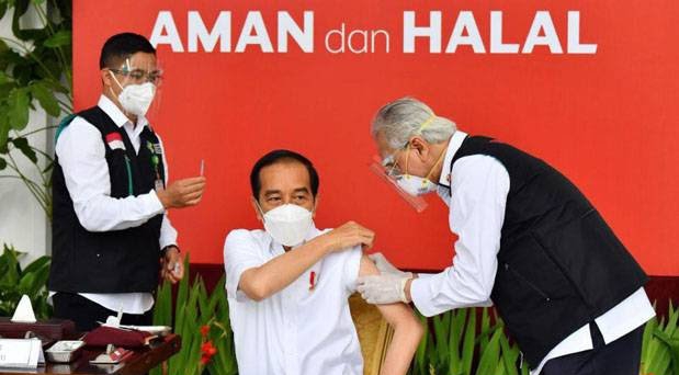 Dokter Sebut Vaksinasi Jokowi Gagal dan Tidak Memiliki Efek Perlindungan