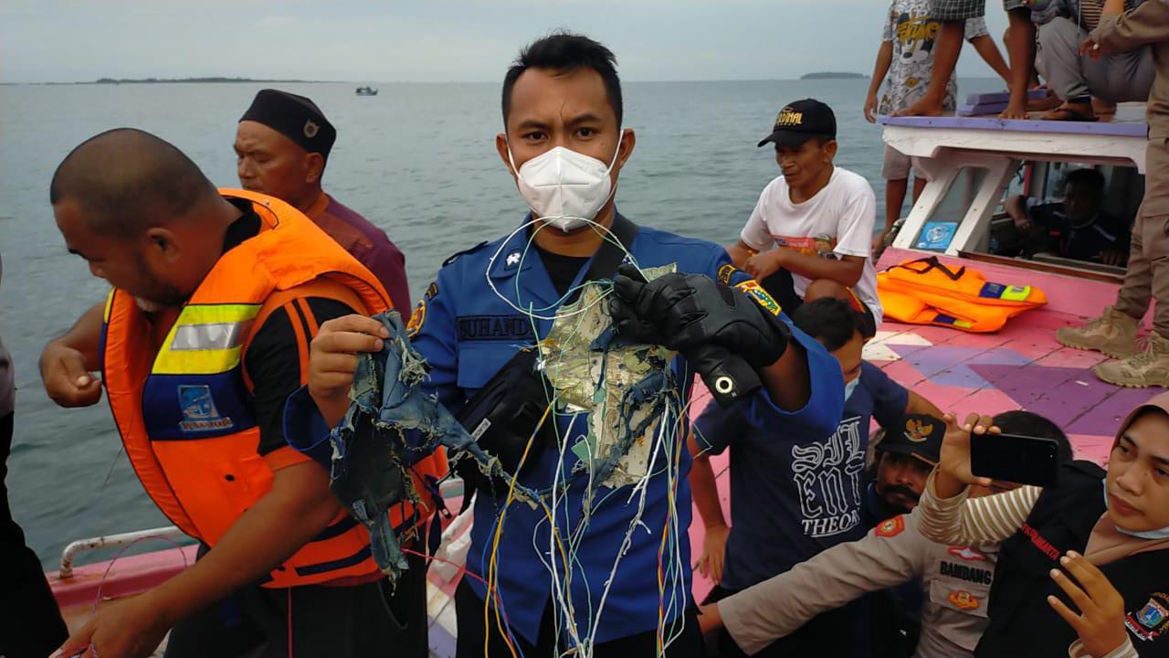 Nelayan Temukan Sejumlah Benda, Diduga Bangkai Pesawat Sriwijaya Air Rute Jakarta-Pontianak