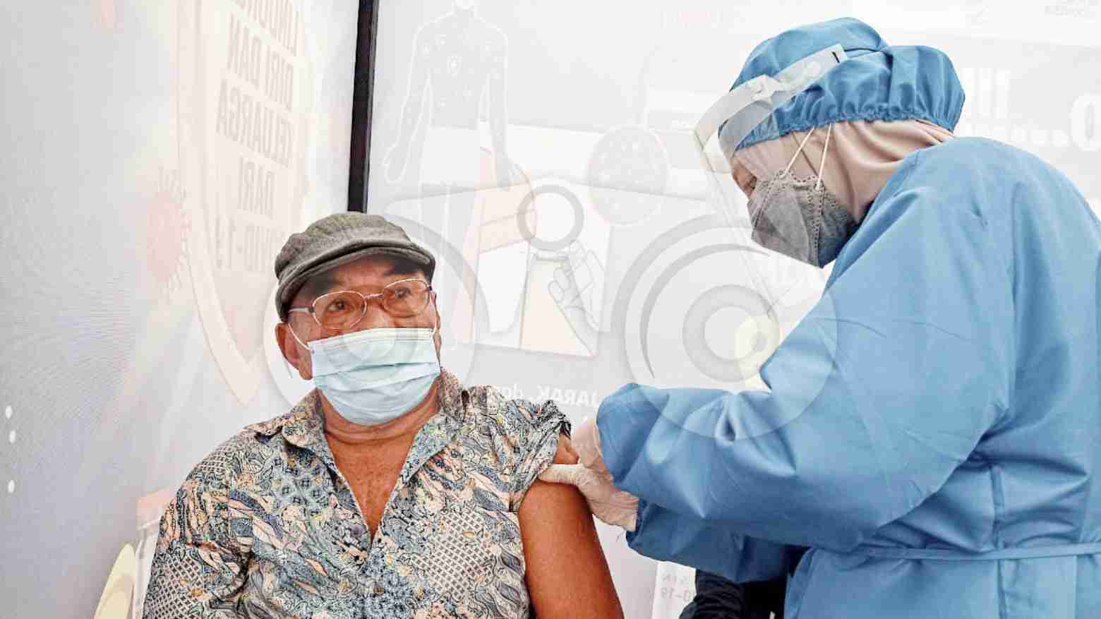 Vaksinasi Lansia di Kendari Masih Rendah