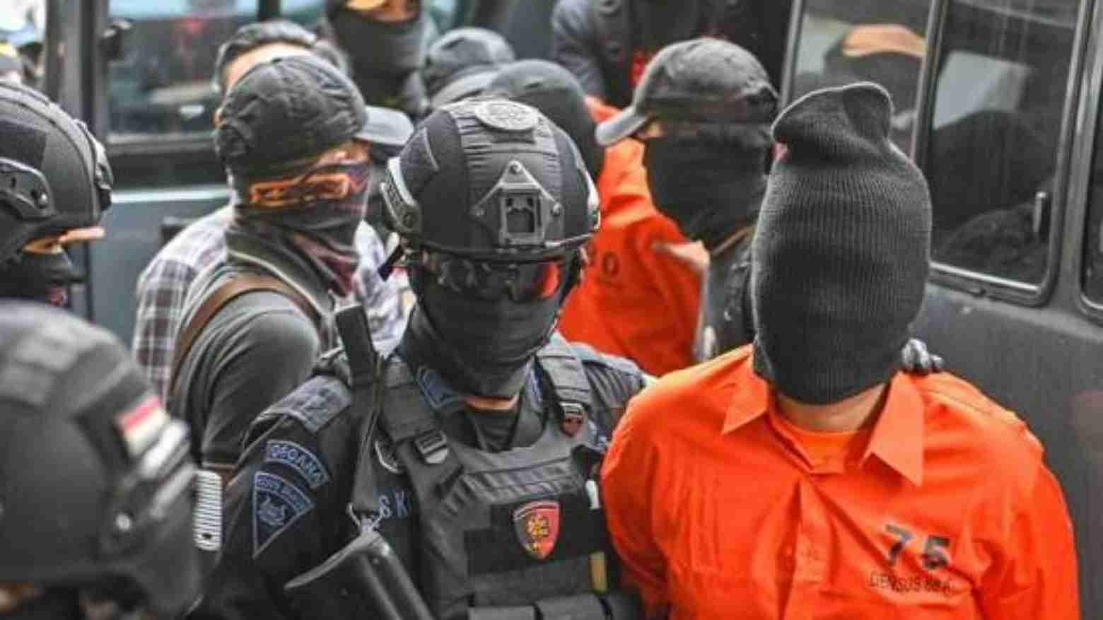 Asyik Nongkrong, Terduga Teroris Terkait Bom Makassar Ditangkap Densus 88
