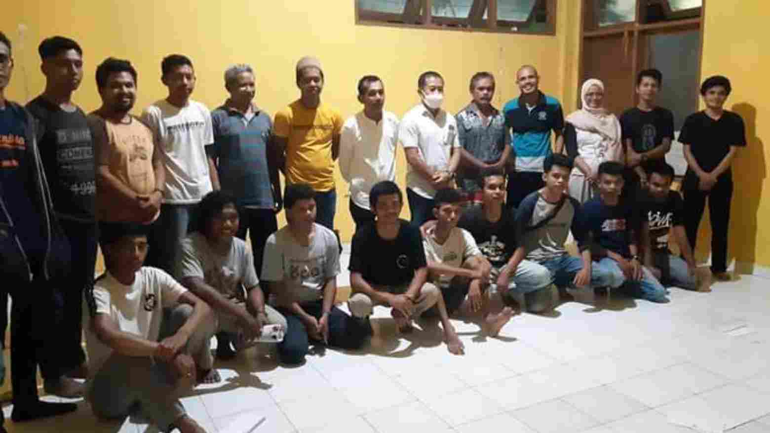 Bupati Muna Bijaksanai Mahasiswa Mubar yang Menumpang di Asrama Makassar