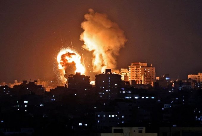 Balas Serangan Israel, Hamas Tembak 130 Roket ke Tel Aviv