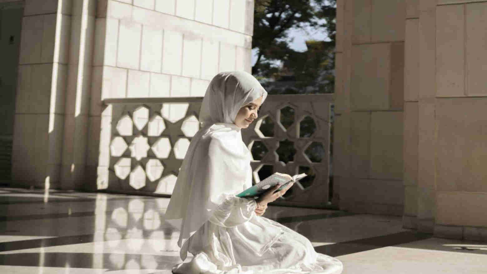 Kisah Gadis Ambon Jadi Mualaf Karena Menyukai Surah Al-Ikhlas