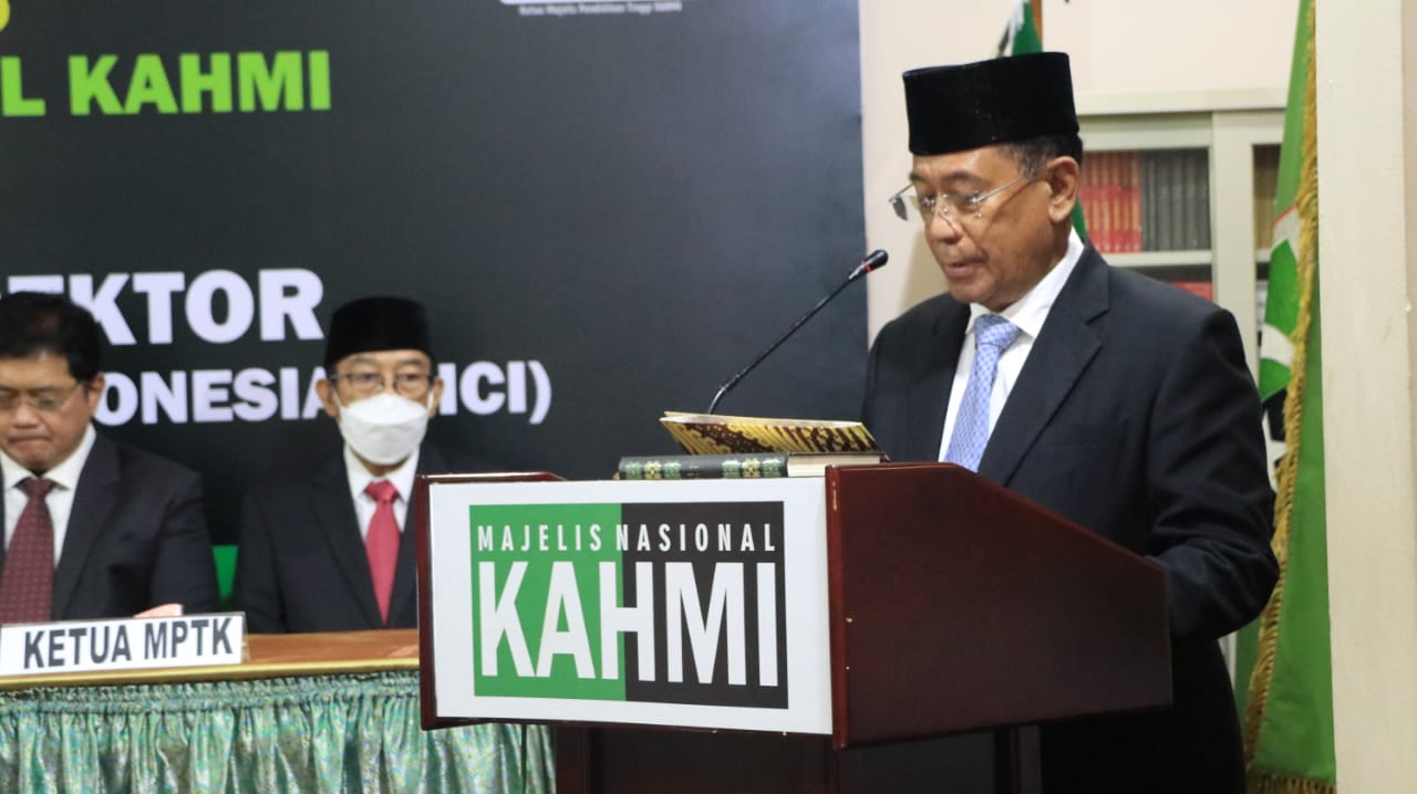 Prof Masihu Jadi Rektor Pertama UICI, MPT KAHMI: UICI Kampus Budaya Digital