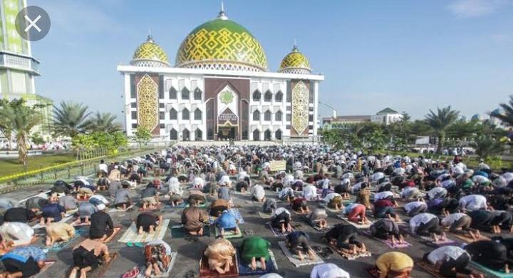 Warga Muna Barat Boleh Salat Idul Adha di Masjid dan Lapangan, Tapi...