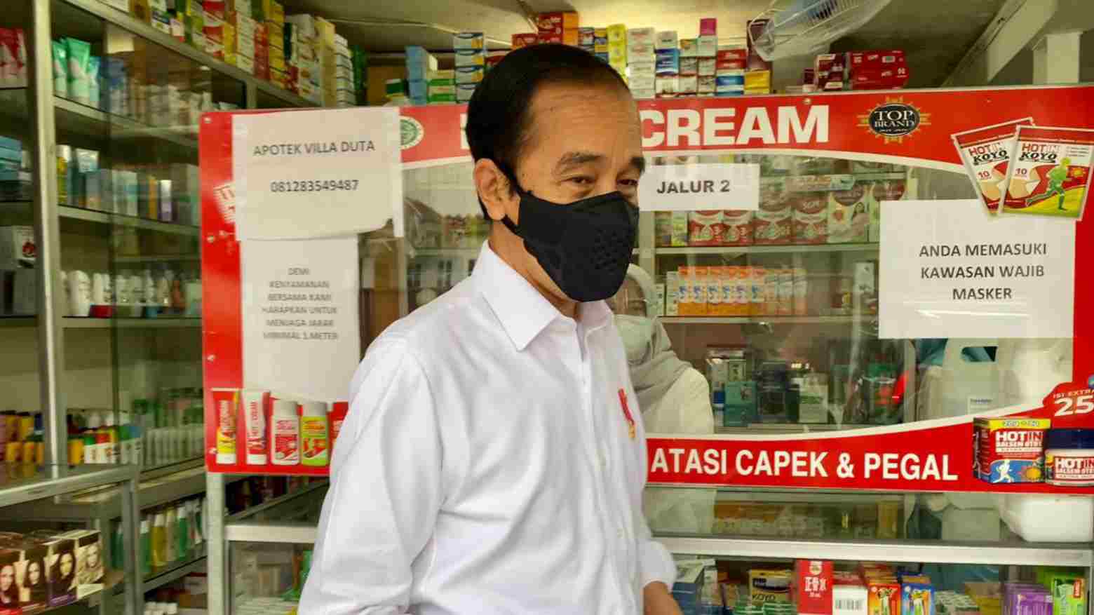 Jokowi Blusukan Cek Ketersediaan Obat di Apotek, Sejumlah Obat-obatan Kosong