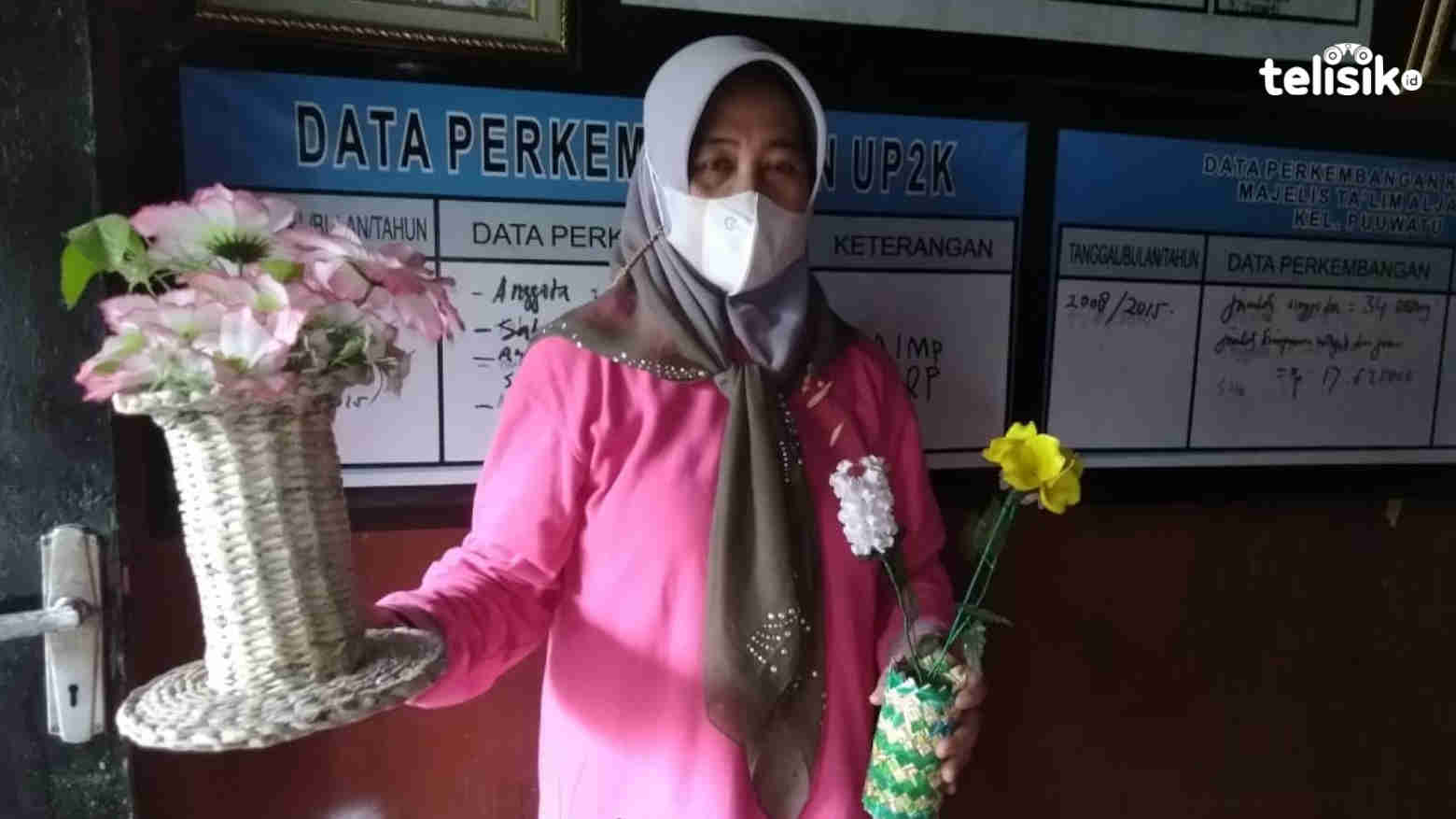 Kreatif, Bank Sampah Ini Hasilkan Produk Kerajinan Tangan