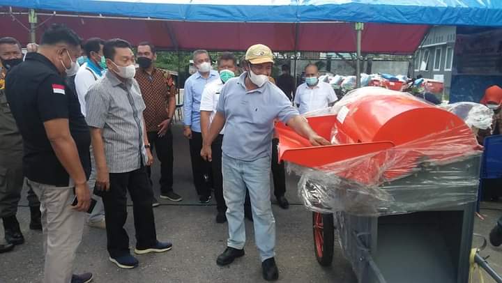 Bupati Butur Hadirkan Bantuan Bagi Petani dari Kementerian Pertanian RI