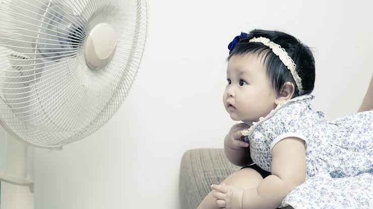Waspada, 5 Dampak Buruk Penggunaan Kipas Angin Bagi Bayi