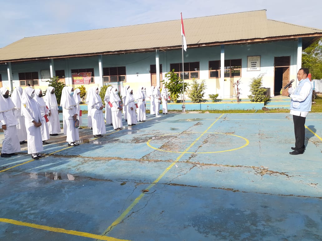 BNNP Sultra Penyuluhan P4GN Melalui Mars BNN di SMK Tunas Husada Kendari