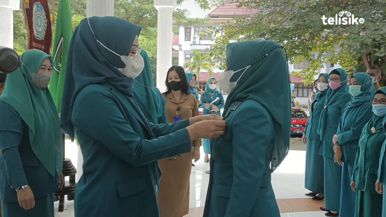 Ini Pesan Titin Nurbaya Saranani saat Lantik 14 Ketua TP PKK Kecamatan