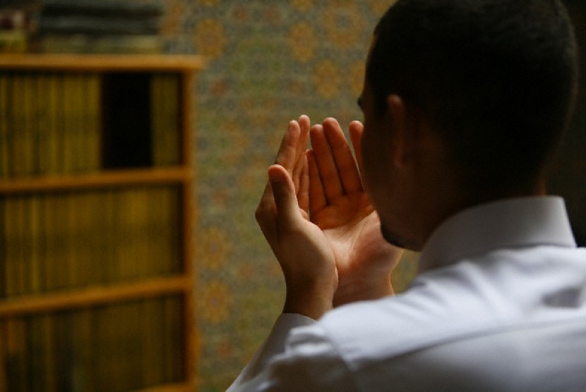 Manfaatnya Luar Biasa, Jangan Remehkan Doa