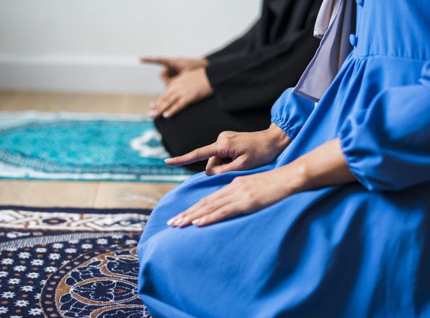 Tertarik Pada Islam Sejak SMA, Dapat Hidayah Setelah Bertemu Calon Suami
