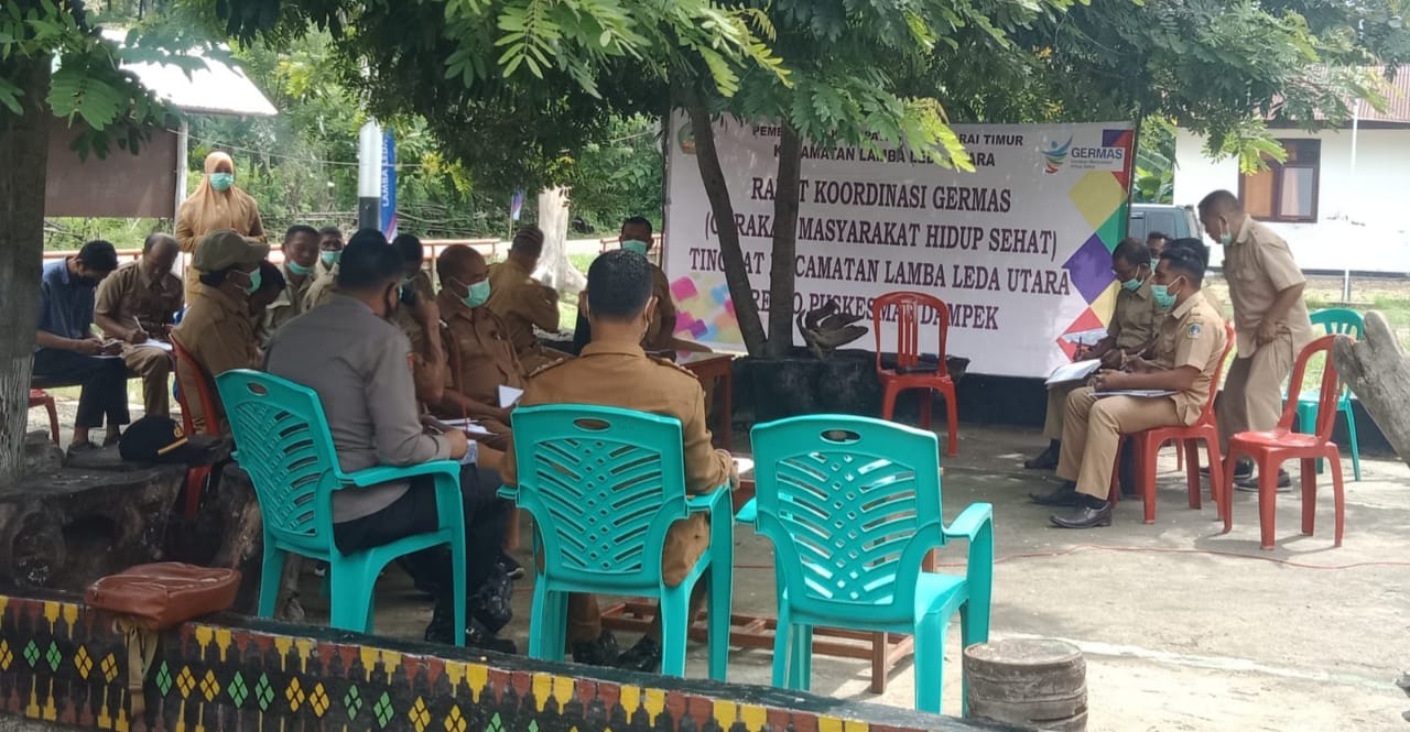 Waspada Gempa, Pemerintah Kecamatan di NTT Gelar Rapat di Alam Terbuka