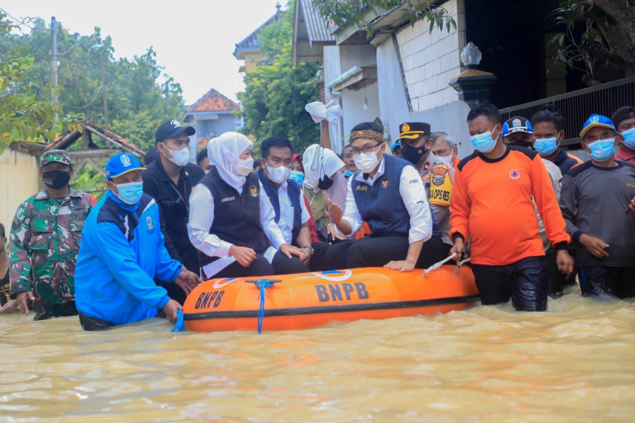 Sungai Meluap Akibat Hujan, Kabupaten Pamekasan Madura Jatim Diterjang Banjir
