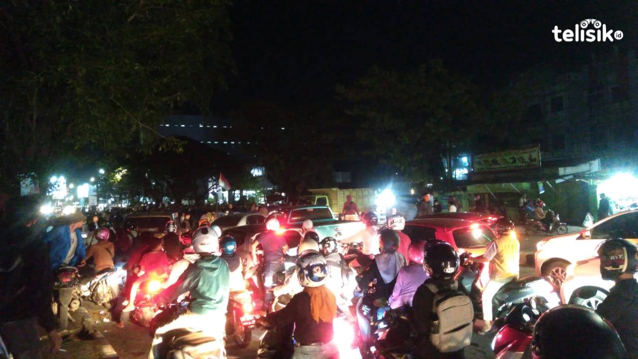 Demo 11 April di Makassar, 1 Polisi Kena Busur dan 10 Massa Diamankan