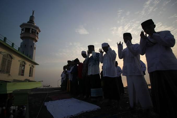 Ini 6 Amalan Sunah Sebelum dan Sesudah Salat Idul Fitri