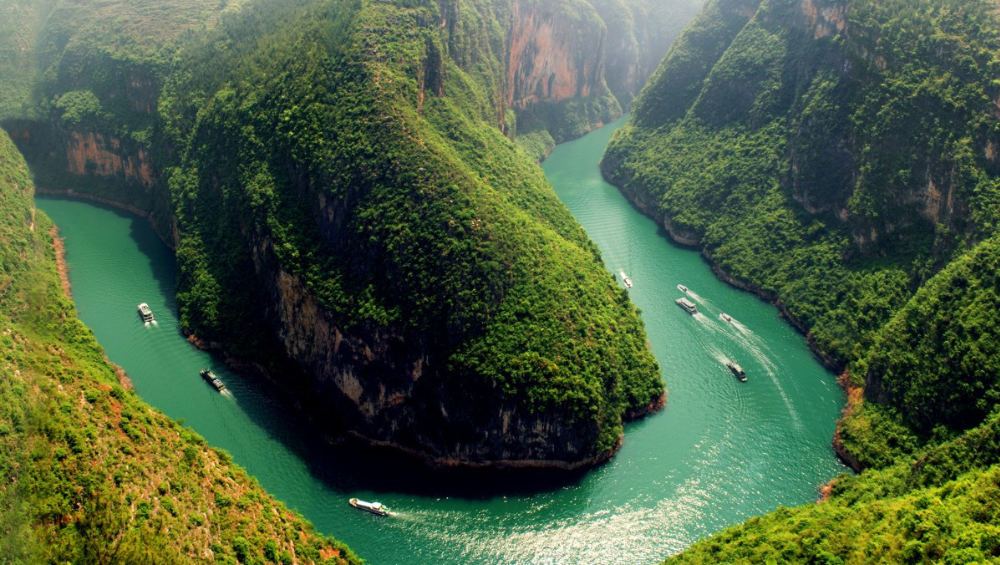 5 Sungai Paling Berbahaya di Dunia, Jangan Berenang di Sini