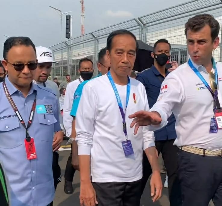 Nonton Formula E, Jokowi: Balap Mobil Listrik Akan Jadi Ajang Olah Raga Masa Depan